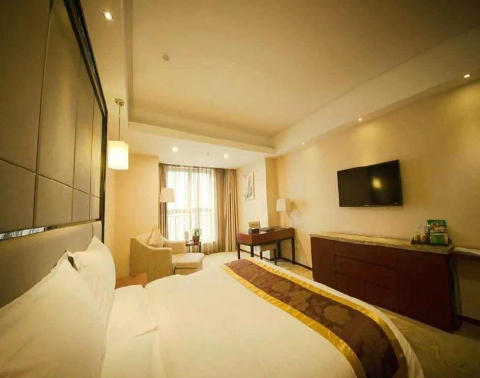 Bed in Chengdu Antai Century Hotel