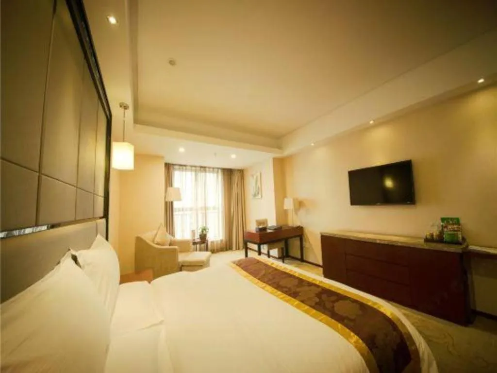 Bed in Chengdu Antai Century Hotel