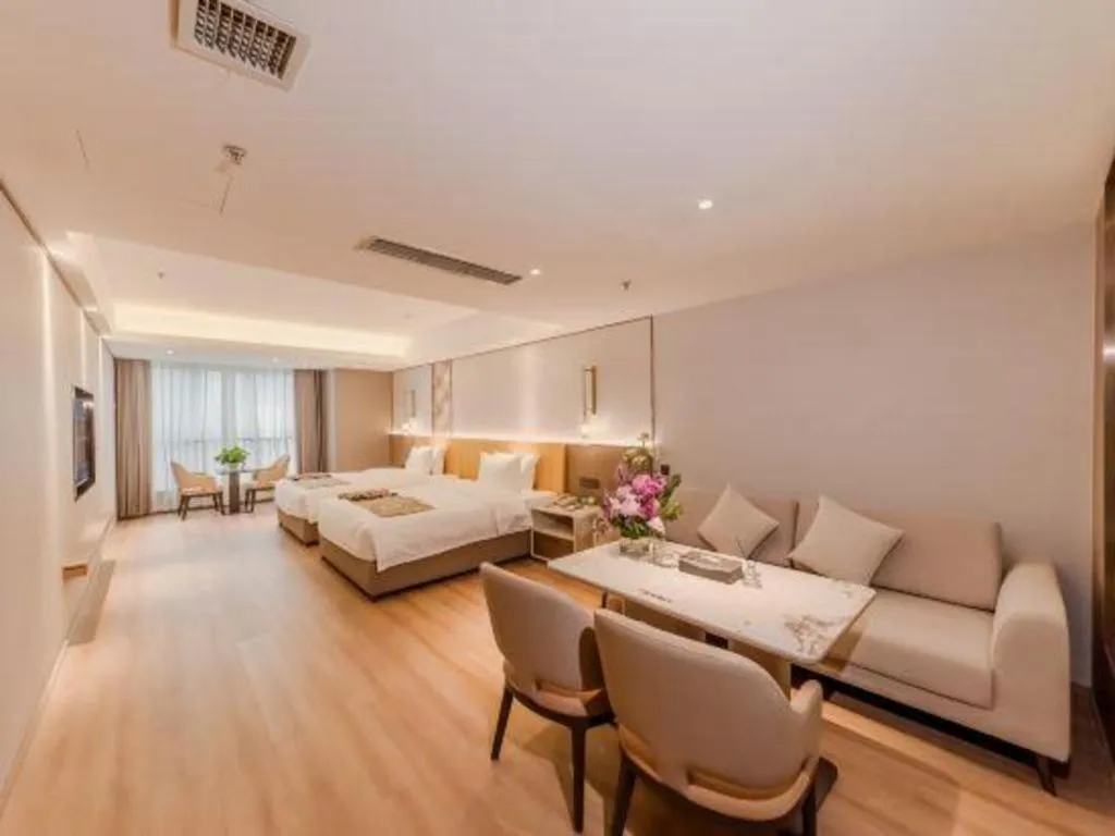 Bed in Chengdu Antai Century Hotel