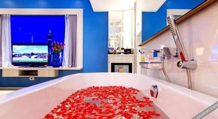 Grand Scenaria Hotel