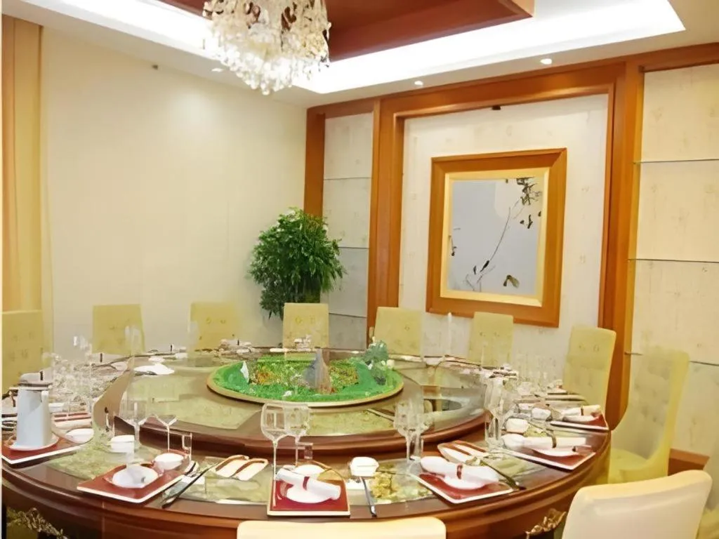 Pingdingshan Feixing Crowne Plaza Hotel