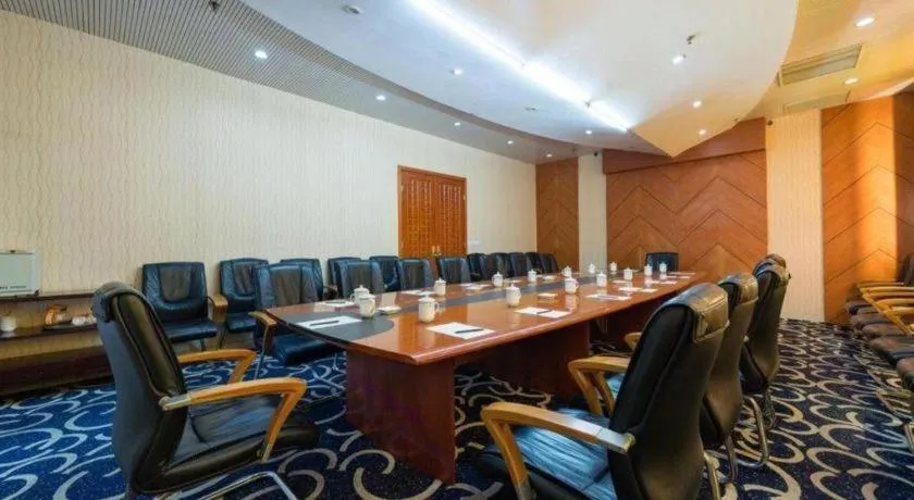 Pingdingshan Feixing Crowne Plaza Hotel