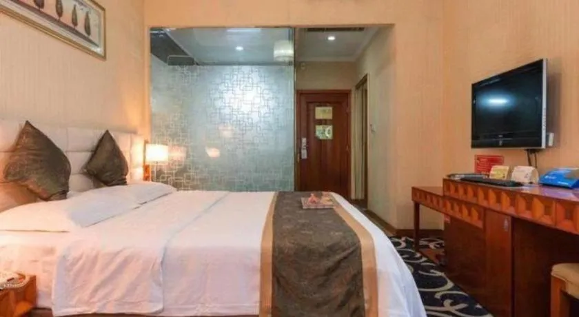 Bed in Pingdingshan Feixing Crowne Plaza Hotel