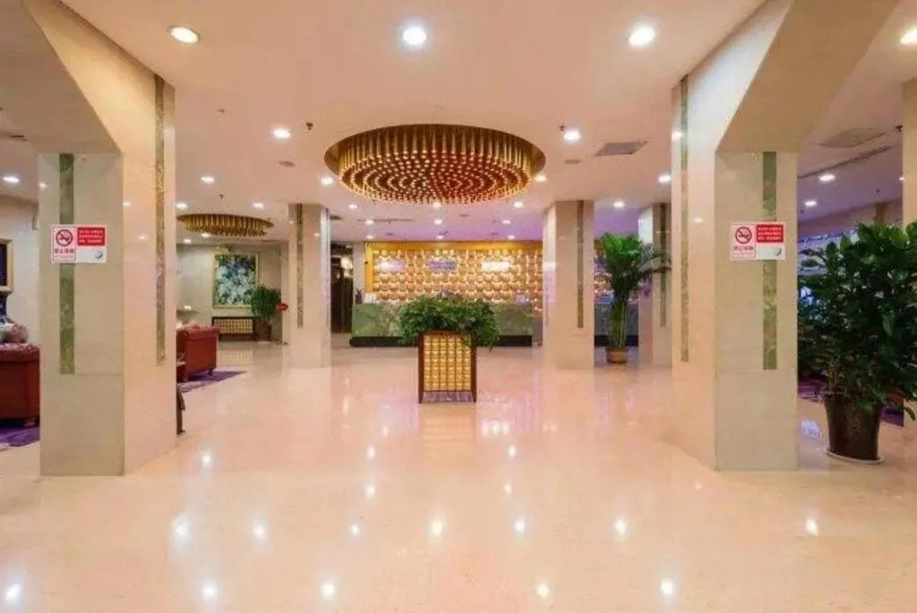 Pingdingshan Feixing Crowne Plaza Hotel