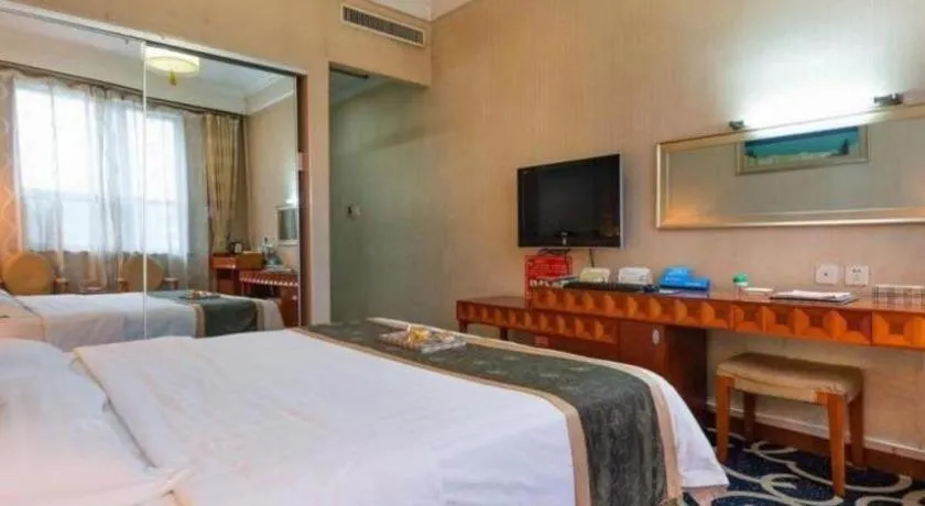 Bed in Pingdingshan Feixing Crowne Plaza Hotel