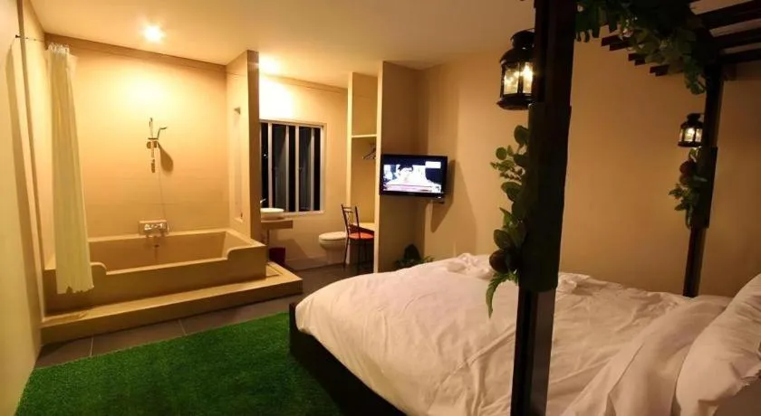 Bed in Z2 Boutique Hotel