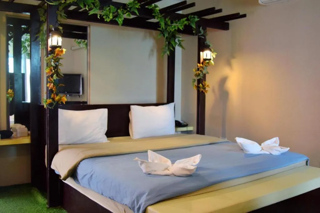 Bed in Z2 Boutique Hotel