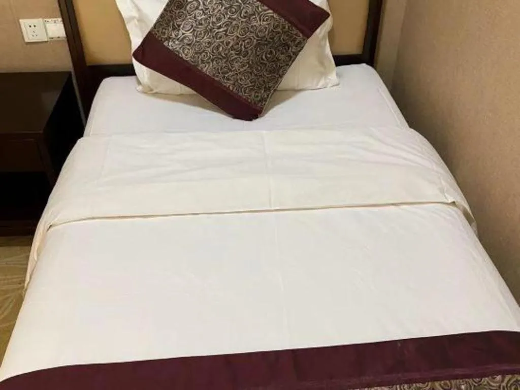 Bed in Wuhan Yamao Hengsheng Hotel