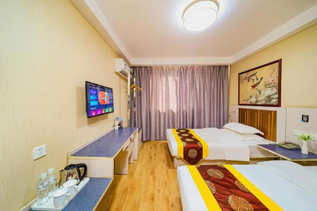 Bed in Kunlun Leju Business Hotel Kaifeng Gulou