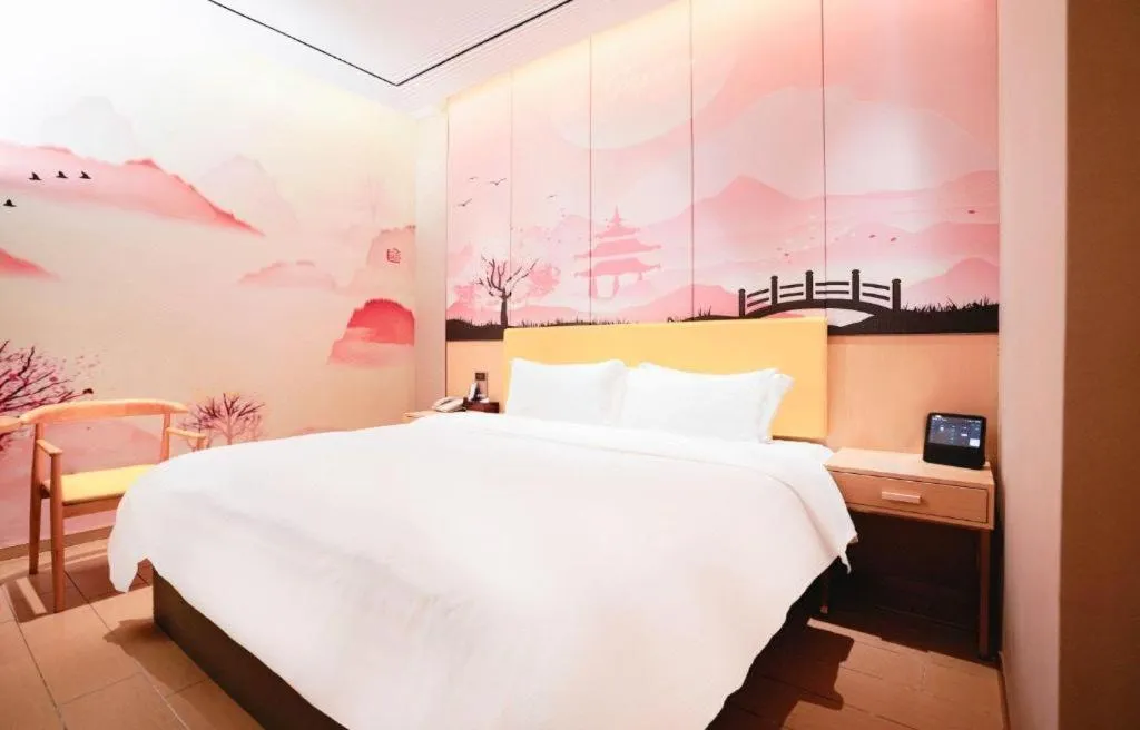 Bed in Quanzhou Binhai Hotel