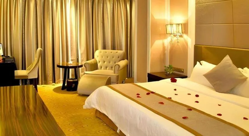 Bed in Quanzhou Binhai Hotel