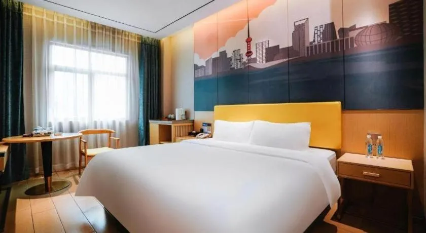 Bed in Quanzhou Binhai Hotel