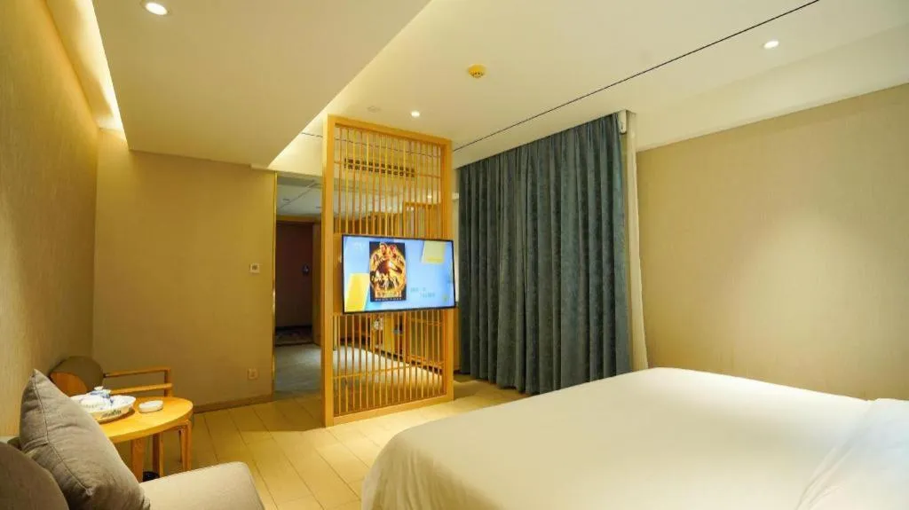 Bed in Quanzhou Binhai Hotel