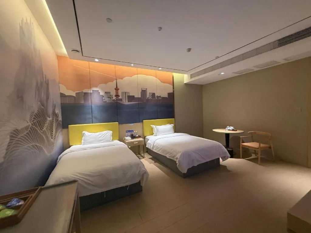 Bed in Quanzhou Binhai Hotel