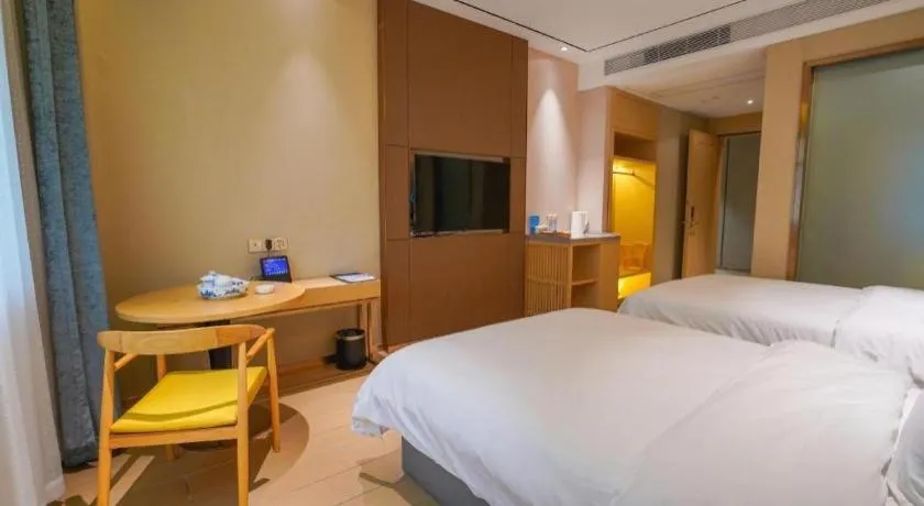 Bed in Quanzhou Binhai Hotel