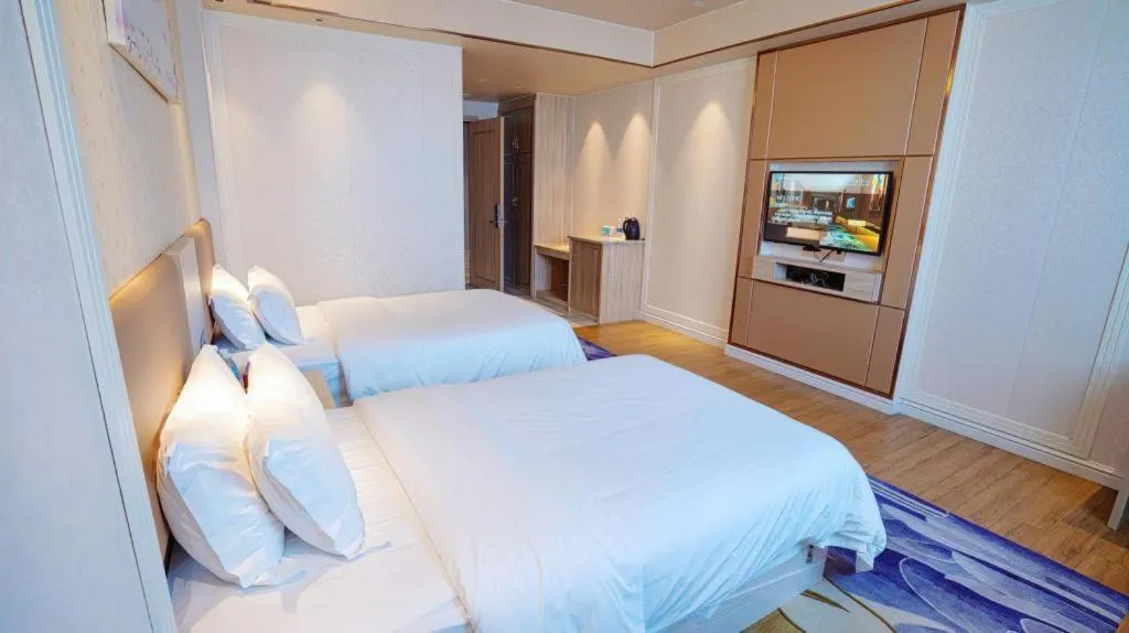 Bed in Quanzhou Binhai Hotel