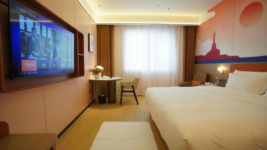 Bed in Quanzhou Binhai Hotel