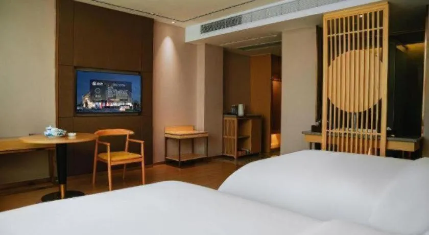 Bed in Quanzhou Binhai Hotel