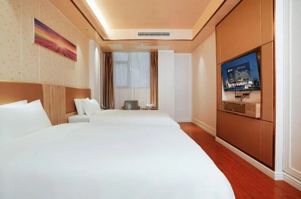 Bed in Quanzhou Binhai Hotel