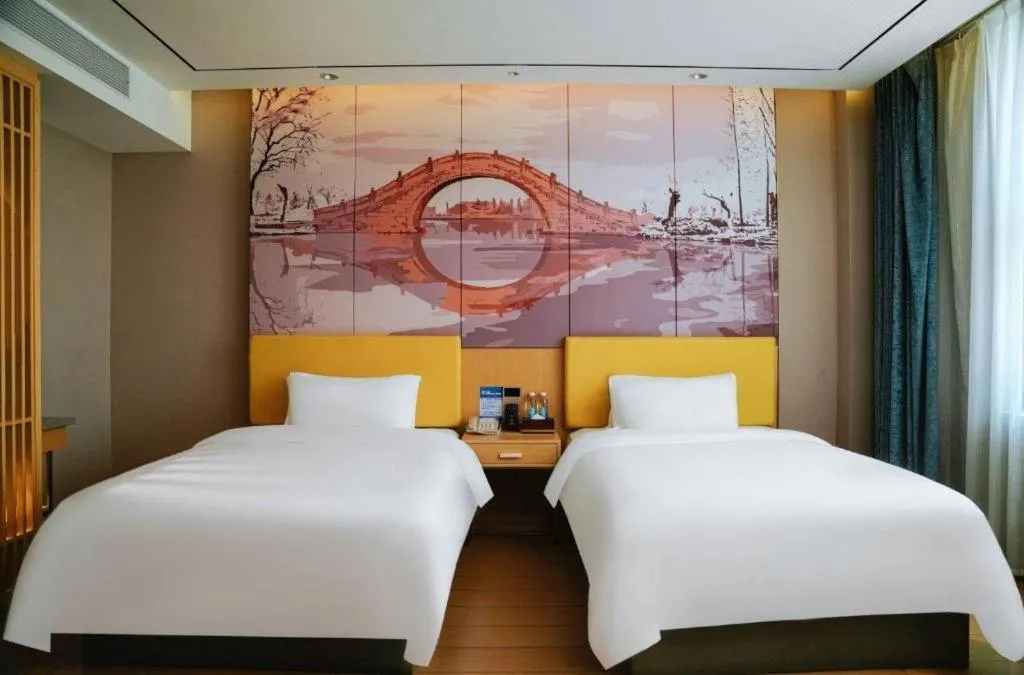 Bed in Quanzhou Binhai Hotel
