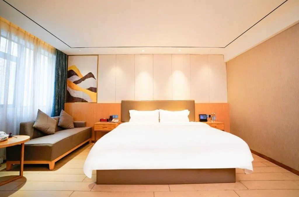 Bed in Quanzhou Binhai Hotel