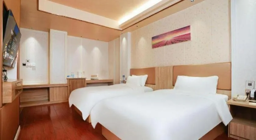 Bed in Quanzhou Binhai Hotel