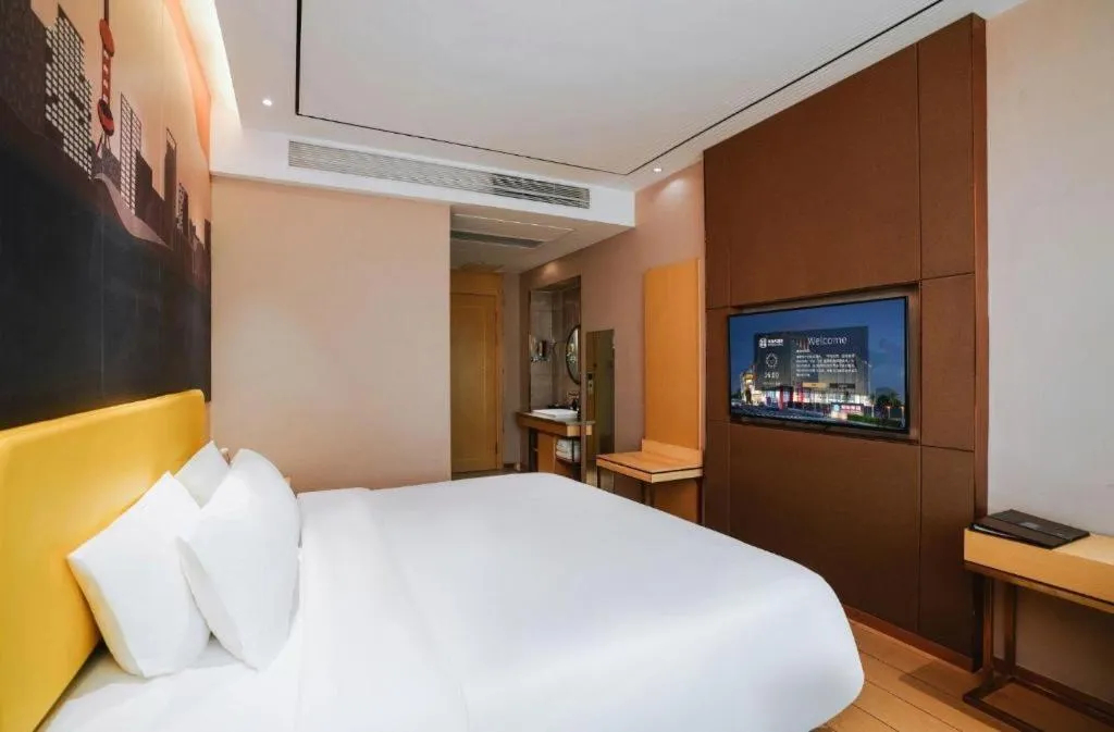 Bed in Quanzhou Binhai Hotel