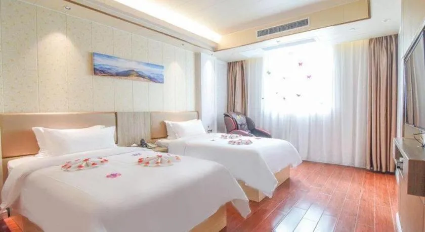 Bed in Quanzhou Binhai Hotel