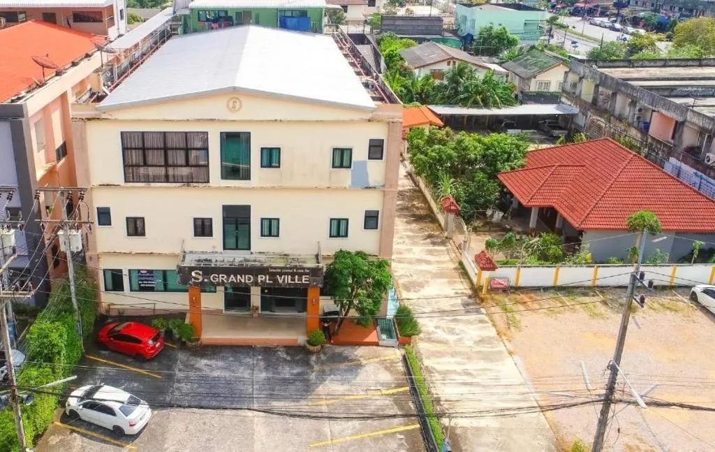 Grand PL Ville Hotel