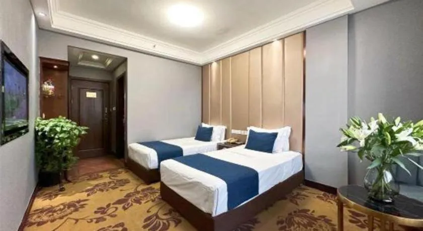 Bed in Dunhuang Dunhe Hotel