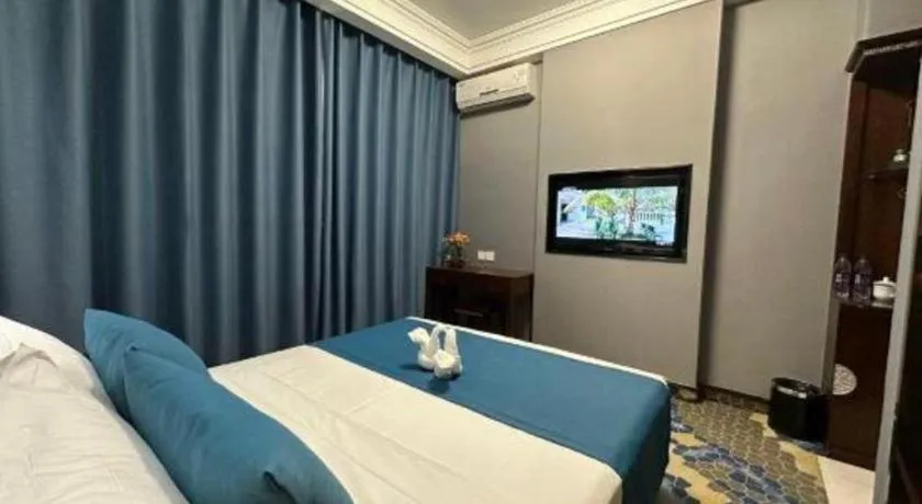 Bed in Dunhuang Dunhe Hotel