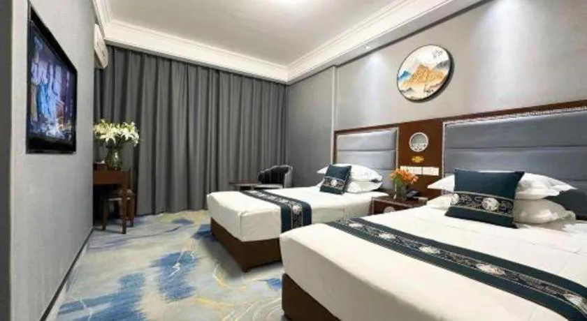 Bed in Dunhuang Dunhe Hotel