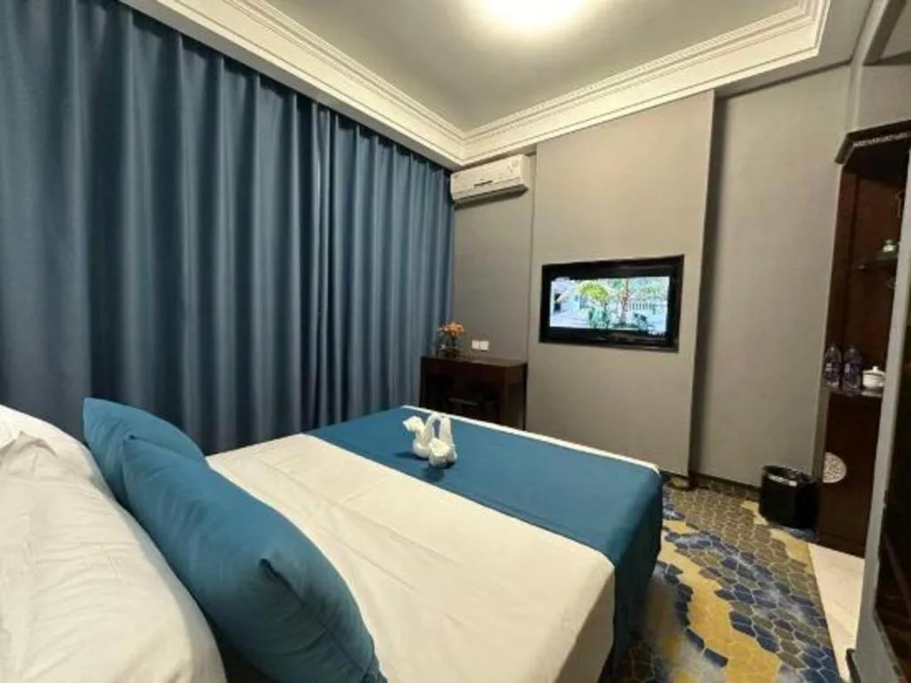 Bed in Dunhuang Dunhe Hotel