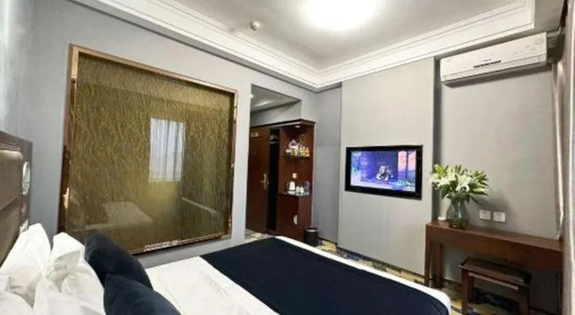 Bed in Dunhuang Dunhe Hotel