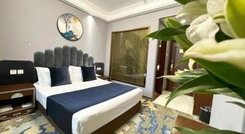 Bed in Dunhuang Dunhe Hotel