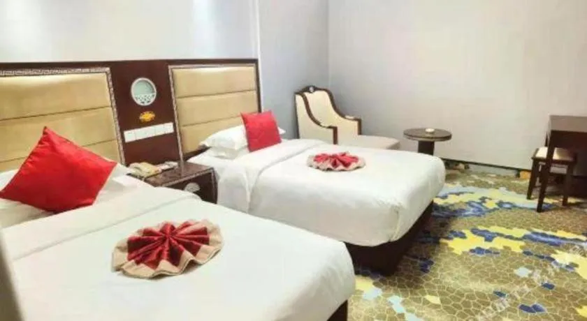 Bed in Dunhuang Dunhe Hotel