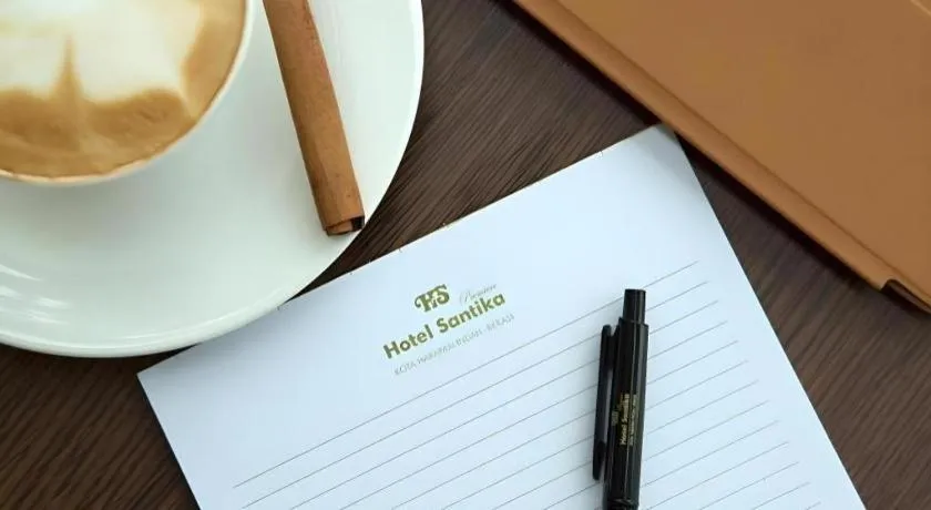 Hotel Santika Premiere Kota Harapan Indah