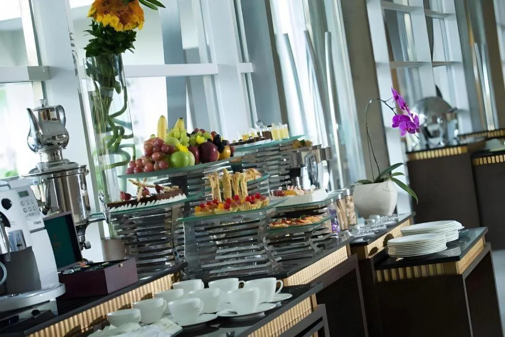 Hotel Santika Premiere Kota Harapan Indah