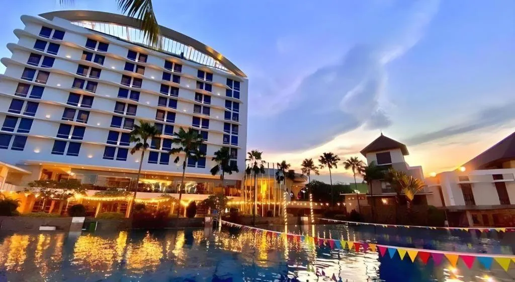 Hotel Santika Premiere Kota Harapan Indah