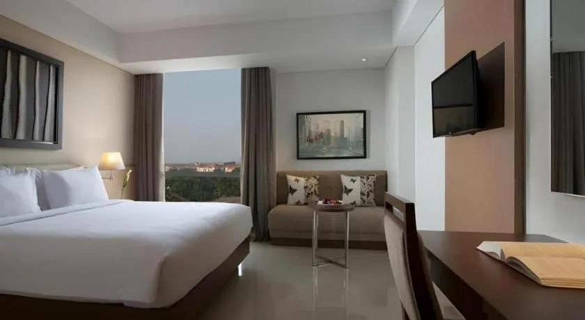 Bed in Hotel Santika Premiere Kota Harapan Indah