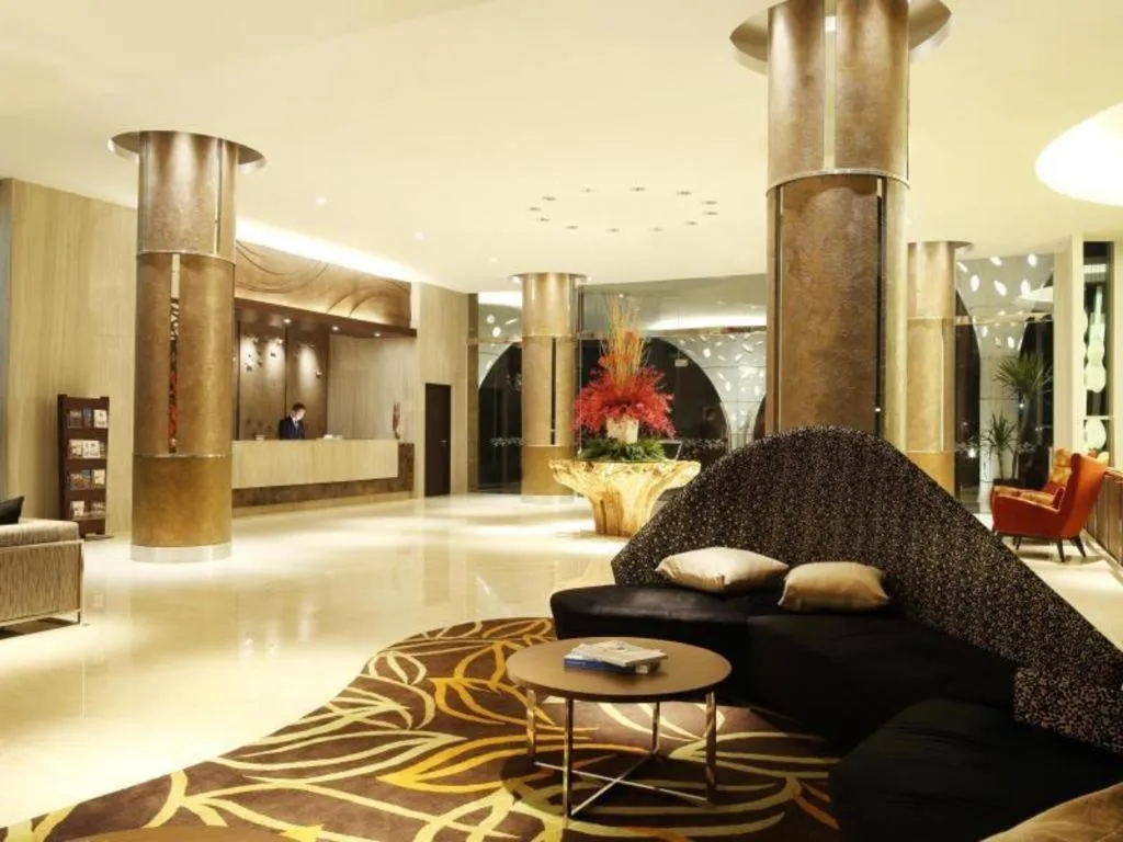 Hotel Santika Premiere Kota Harapan Indah