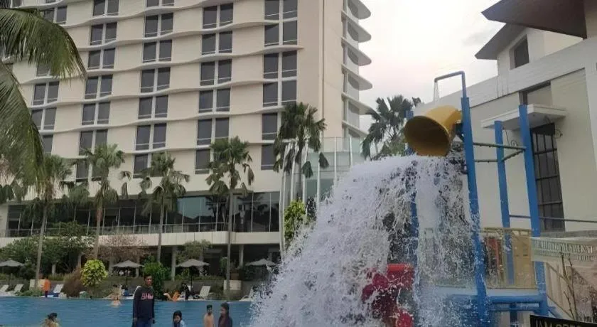 Hotel Santika Premiere Kota Harapan Indah