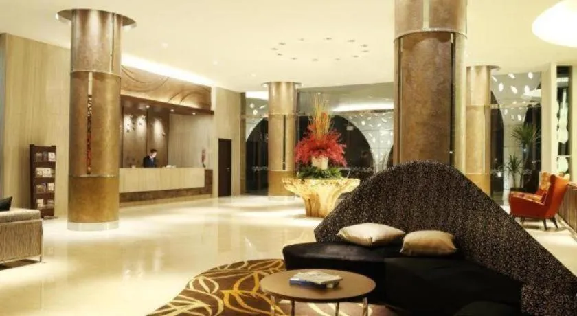 Hotel Santika Premiere Kota Harapan Indah