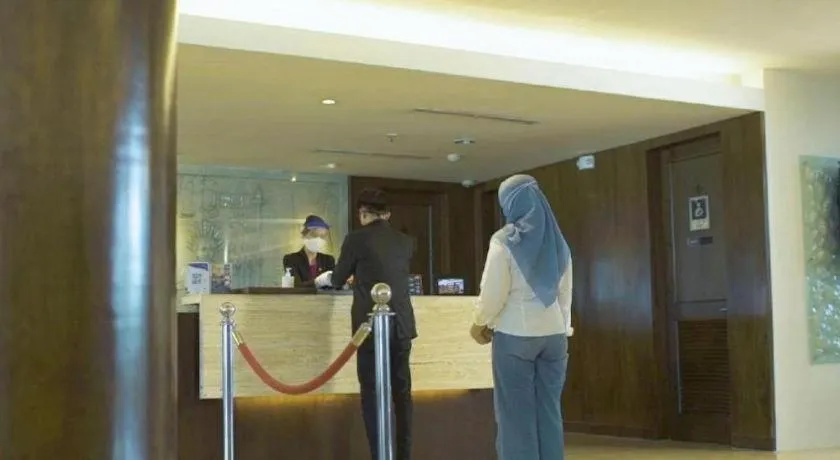 Hotel Santika Premiere Kota Harapan Indah