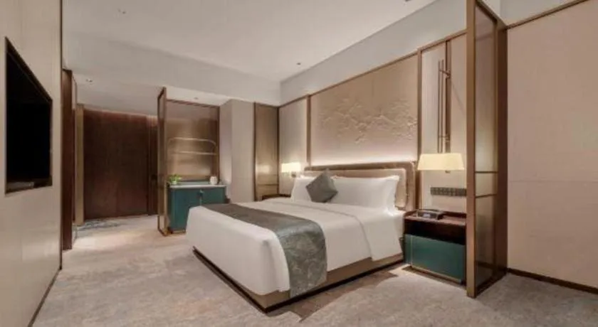 Bed in Dongguan Yingbin Hotel