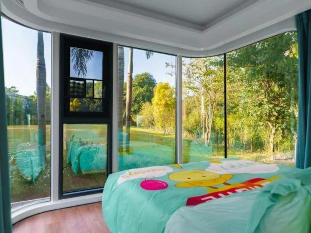 Bed in Dongguan Yingbin Hotel