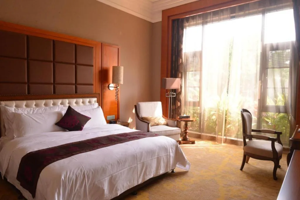 Bed in Dongguan Yingbin Hotel