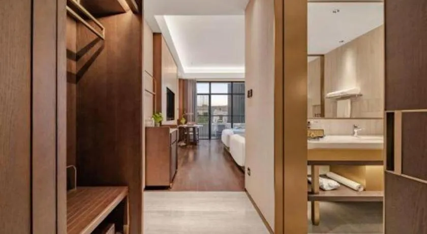 Bed in Dongguan Yingbin Hotel