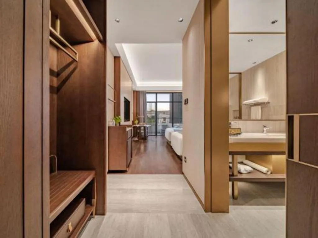 Bed in Dongguan Yingbin Hotel