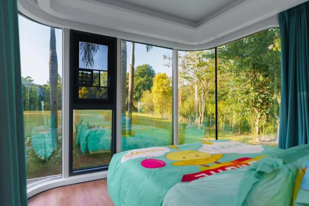 Bed in Dongguan Yingbin Hotel